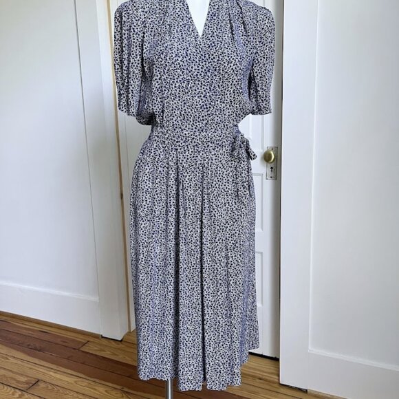 90s does 40s rayon dress - Picture 3 of 7